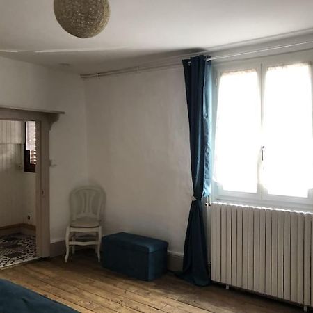 Tulle : Superbe Appartement Quartier Historique Exteriör bild